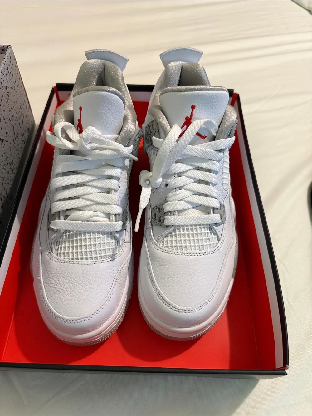 Jordan clean white